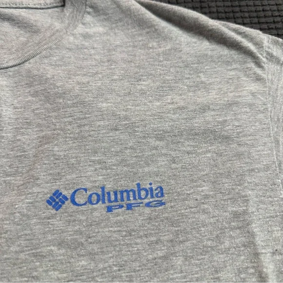 PFG Columbia Blue Men's Short Sleeve T-Shirt w/Fish  Large - Picture 4 of 4